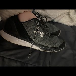 women’s under armor running shoes